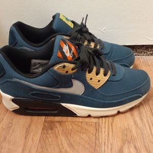 Nike 90 Air Max Tokyo Edition (2020)